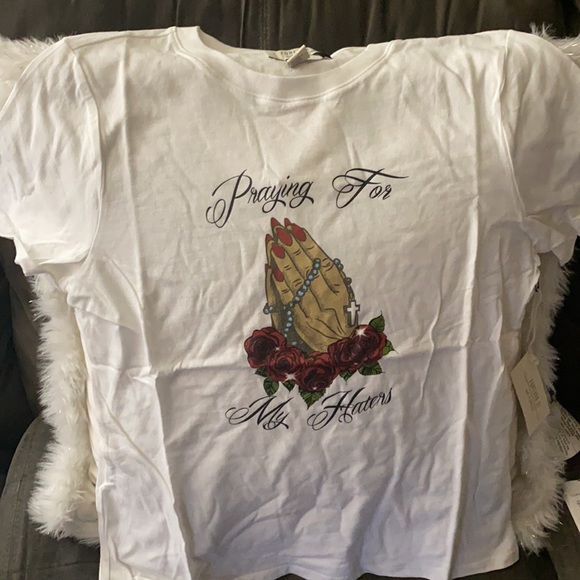 FOREVER 21 “PRAYING FOR MY HATERS” GRAPHIC TEE - Picture 3 of 5